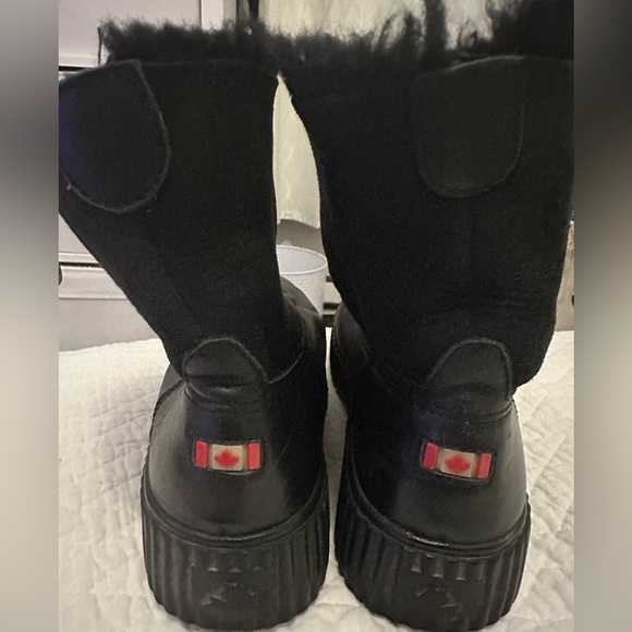 Boots - Picture 8 of 16